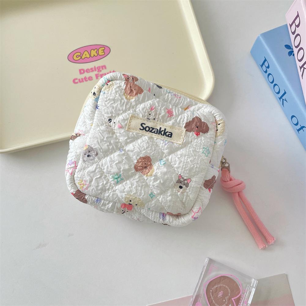 Large Capacity Cartoon Girl Menstrual Pad Storage Pouch