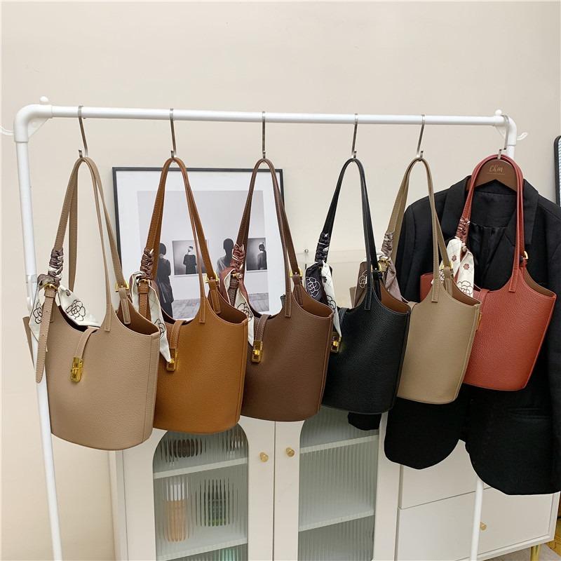 New Commuter Vegetable Basket Bag Women's Mother Bag with Silk Scarf Shoulder Bag Large Capacity Bucket Bag