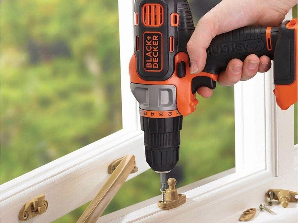 Дрель-шуруповёрт Black & Decker Multievo MT218KB