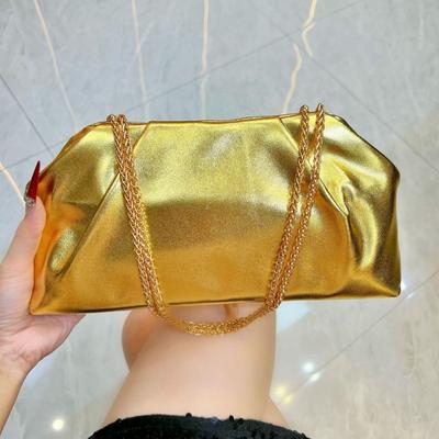 Prosta Torebka w Kształcie Chmurki, Mała i Unikalna Kopertówka, Torba na Ramię z Łańcuszkiem Crossbody, Torba Ręczna, Torba pod Ramię