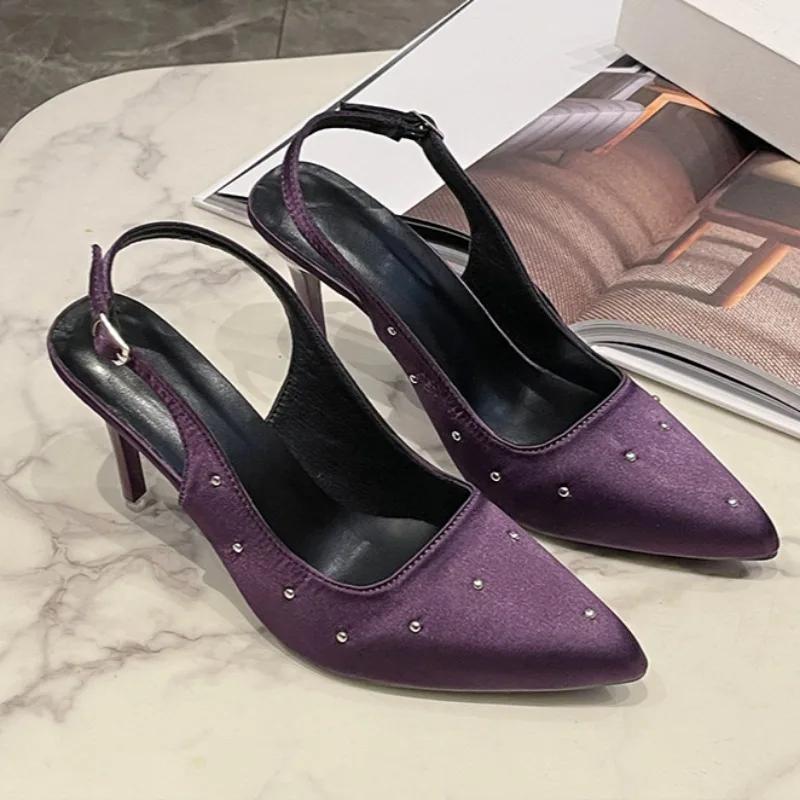 2025 New Elegant Crystal Pointed-Toe Buckle Strap Hot Sale Office and Career Plus Size Best Seller Closed Toe Sandals