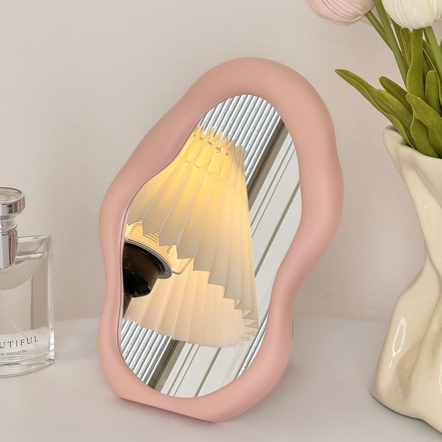 Simple Desktop Cream-Style Cloud Makeup Mirror for Dorm Rooms