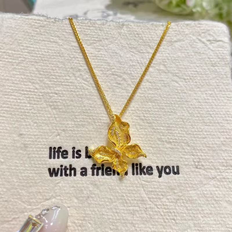 Fine AU750 Gold Jewelry Butterfly Pendant Charm 18K Jewelry Fashion with Moissanite Custom Jewelry Gold Necklace Women Girl Gift Pendant (without chain) жёлтый