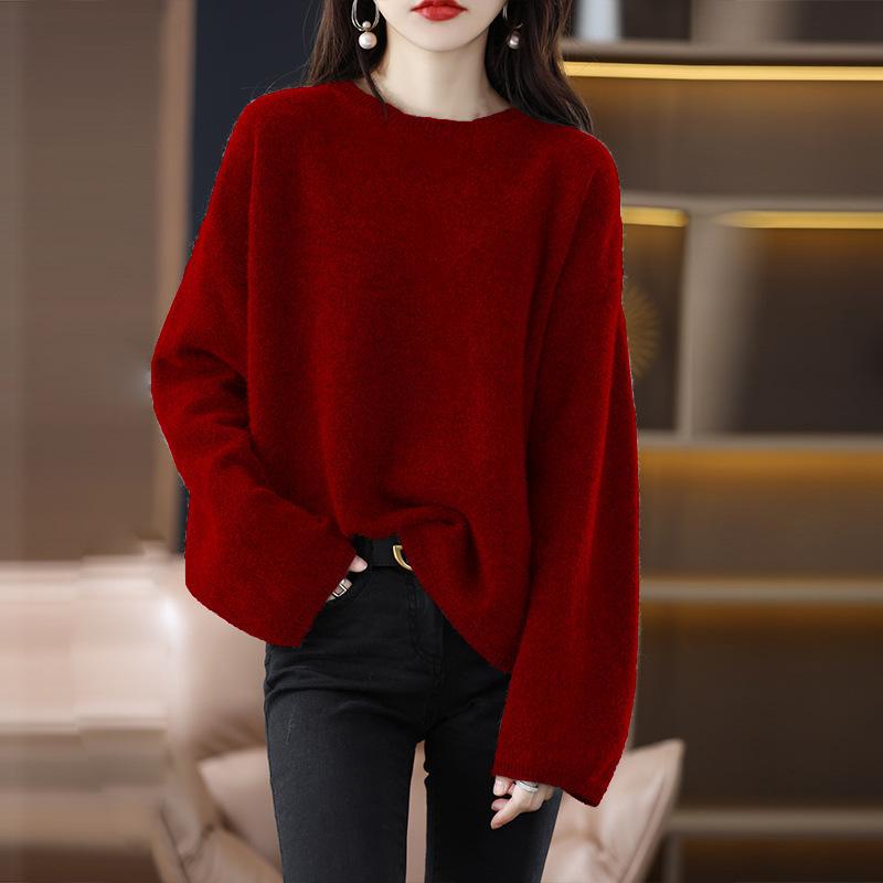

Autumn and winter lazy casual temperament crew neck sweater women s foreign style solid color loose pullover bottoming knitted sweater Average size 52-173 червоний