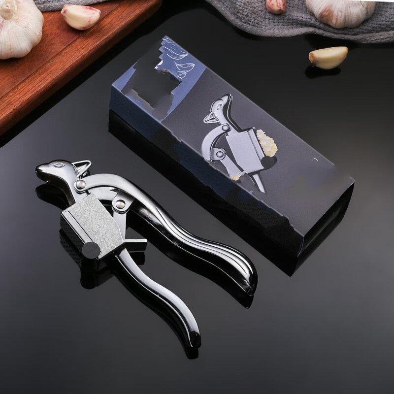 

ZISIZ Squirrel Manual Garlic Press