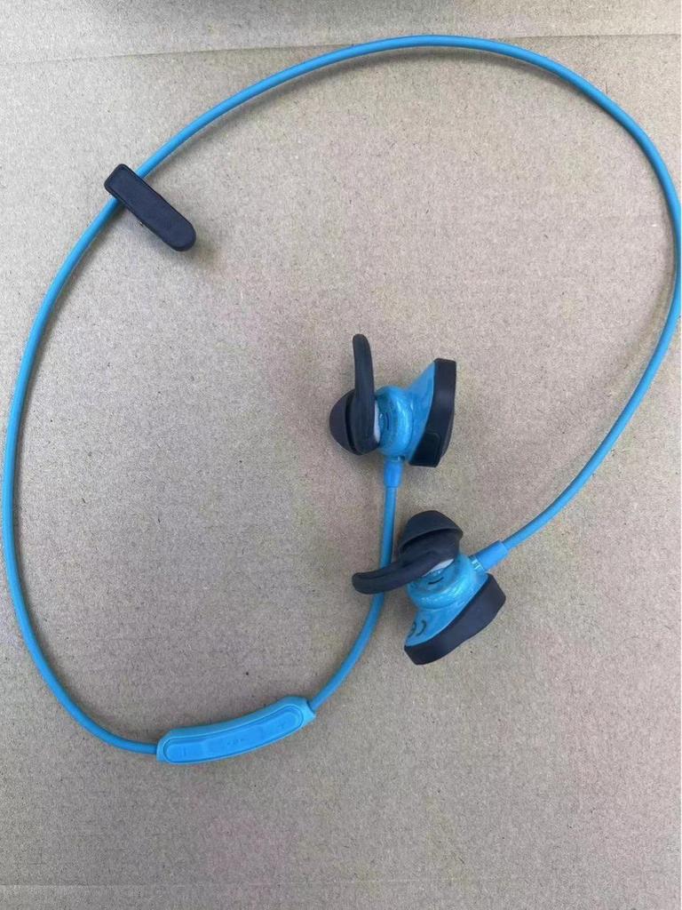Waterproof Soundsport Wireless Neckband Earphones – Sweatproof Bluetooth for Running & Sports