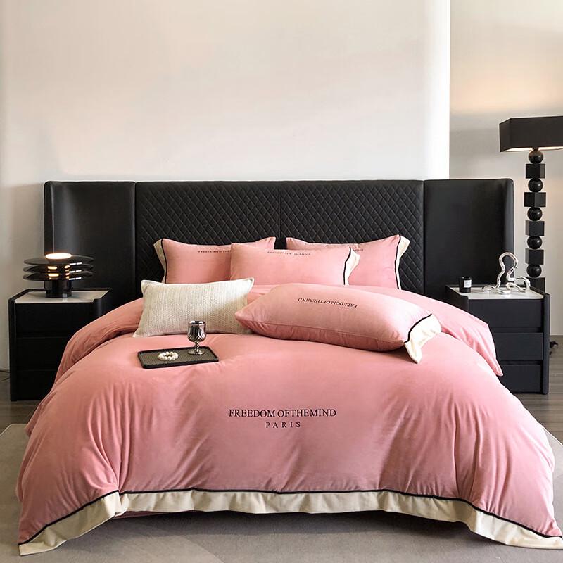 Miling High Gram Weight Flannel Embroidered Bedding Set