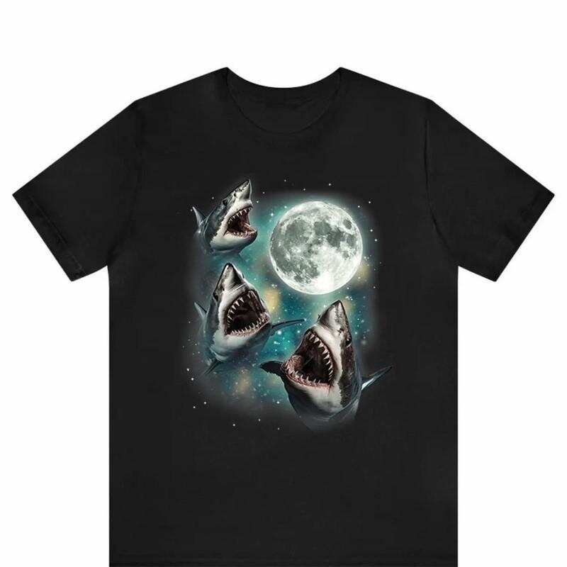 

Unisex T-shirt with shrimp and shark design, featuring a fun fishing theme. M