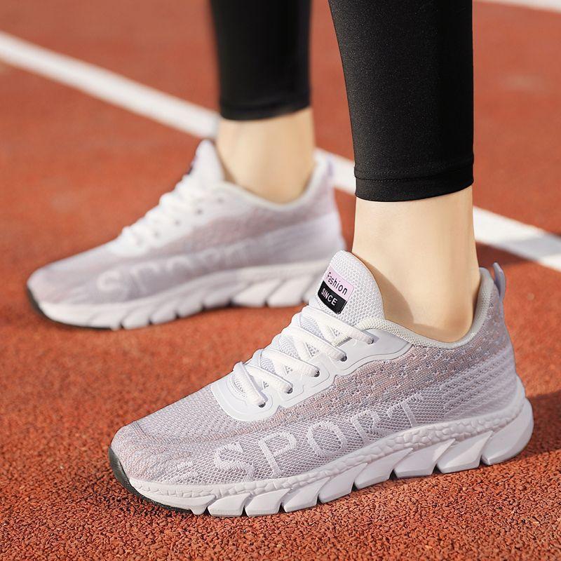 Running Shoes Large Size New Lightweight Breathable Sports Shoes Shock-absorbing Soft-soled Fly-woven Mesh Running Shoes