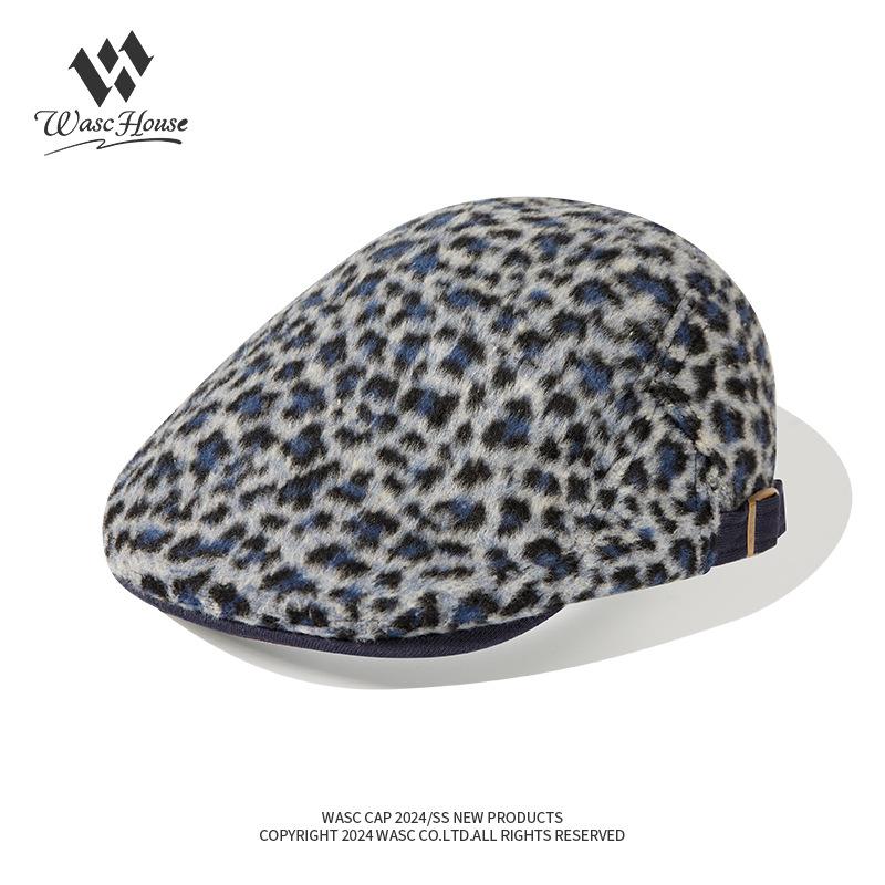 Retro leopard print forward hat female autumn and winter plush warm babes show face little beret