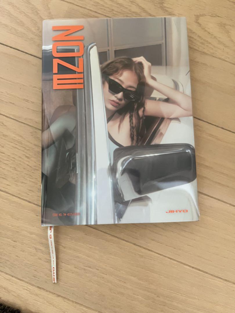 

[USED] NOZN Jihyo Solo Album Visual Book K-POP