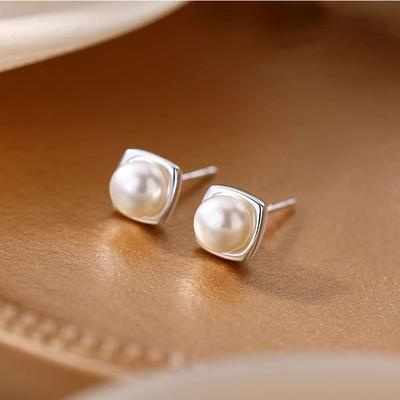 Square Pearl Earrings New Style Earrings Niche Light Luxury High-end Women's Earrings