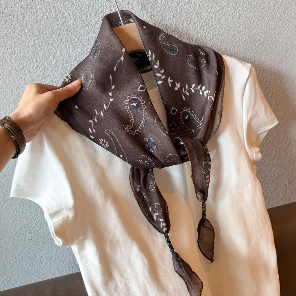 Japanese Retro Polka Dot Cotton and Linen Triangle Scarf Silk Scarf Women's Thin Neck Protection Scarf High-end Neck Scarf