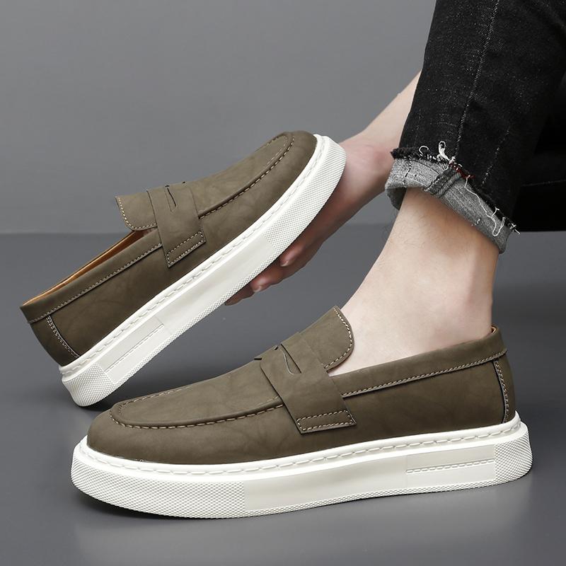 Men's Leather Casual Sneakers All-match Fashion Breathable Hand-stitched Leather Shoes