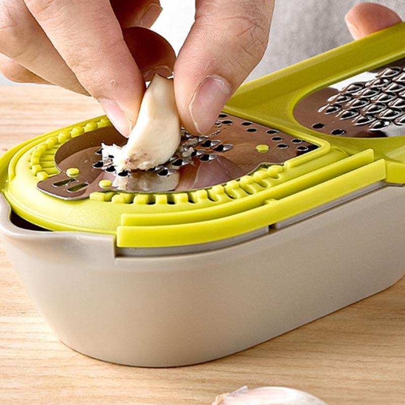 Multifunctional Hand Juicer for Lemon and Oranges Manual Juice Extractor with Ergonomic Handle Citrus Juice Squeezer