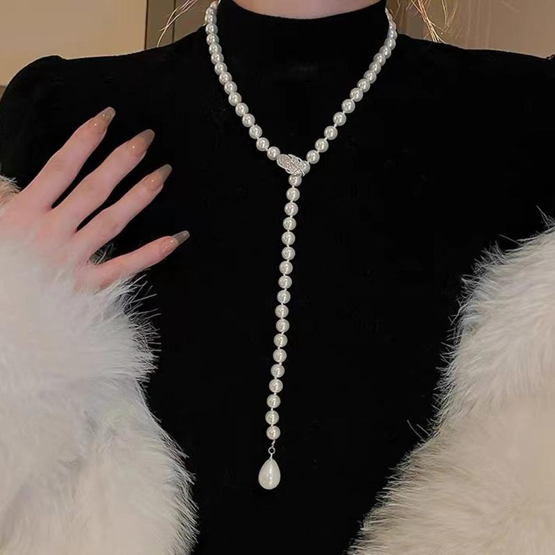 Luxury Long Pearl Tassel Necklace for Women Zircon Leaf Water Drop Shape Pearl Pendent Sweater Chains Elegent Daiy Wear Jewelry
