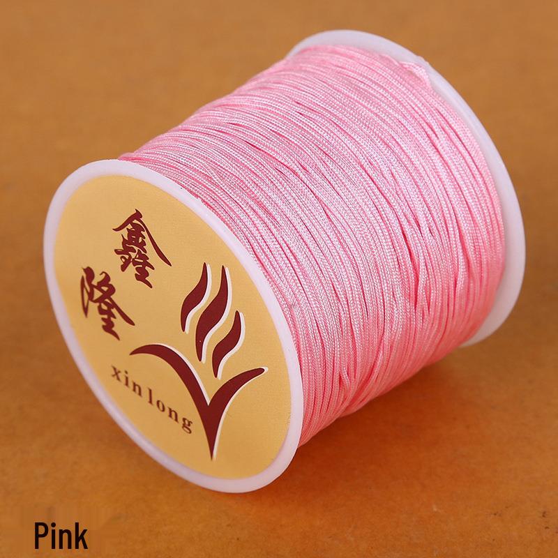 

Нефритовая нить №. 72 - 0,8 мм Красный полиэстеровый шнур для DIY подвесок и аксессуаров для ювелирных изделий в китайском стиле 1 piece/package