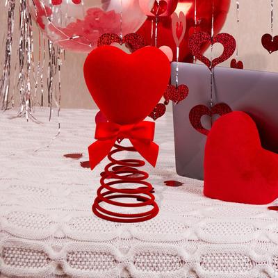 Valentýnská novinka romantická dekorace ve tvaru srdce pro žádost o ruku, svatbu