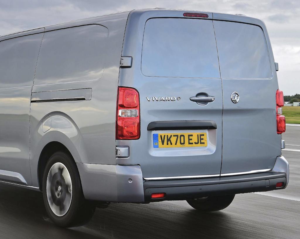 Opel Vivaro Iii Listwy Chrom Na Klapę Drzwi Tylne