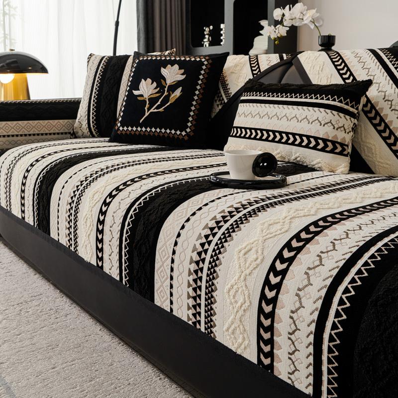 Удобная нескользящая подушка для дивана мягкая легкая роскошная модная пылезащитная универсальная бытовая продукция чехол для дивана 90x120cm чёрный 1990₽