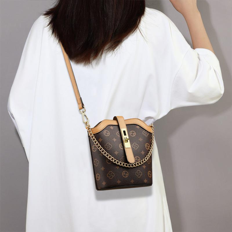 New Bucket Bag Autumn and Winter Crossbody Bag Small Bag High-end Single-shoulder Chain Bag Women's Bag