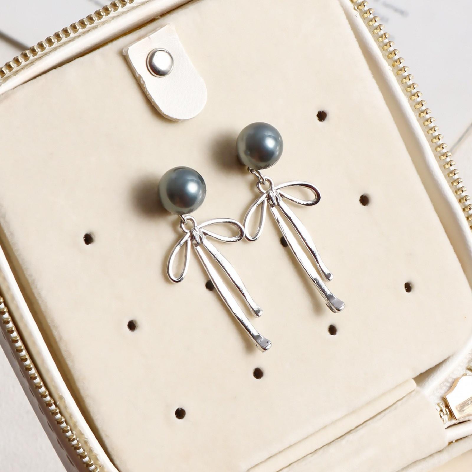 

Women s Bow Pearl Elegant Earrings, Cute Earrings, Minimalist Pendant, Multifunctional Earrings, Suitable For Beach Dating And Travel Matching 1pair One Size