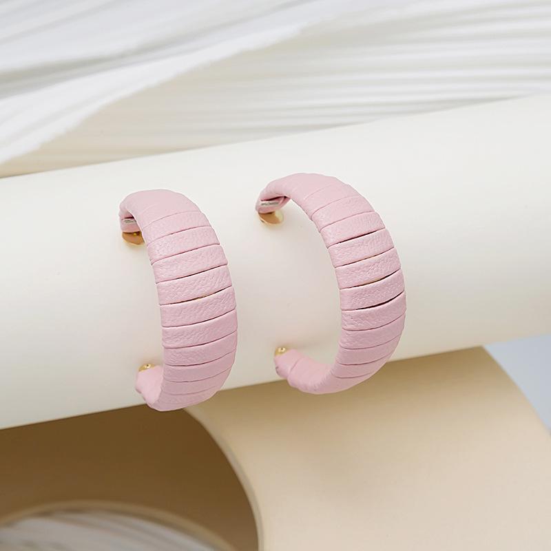 

C-Shaped Earrings Women S Leather Woven Circles Multi-Color Earrings Fashion Personality Design Sense