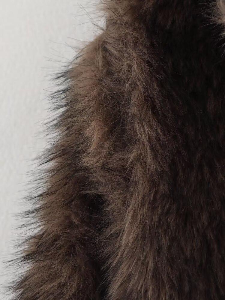 2024 Women's Fashion: European & American Style Plush Leather Faux Fur Coat