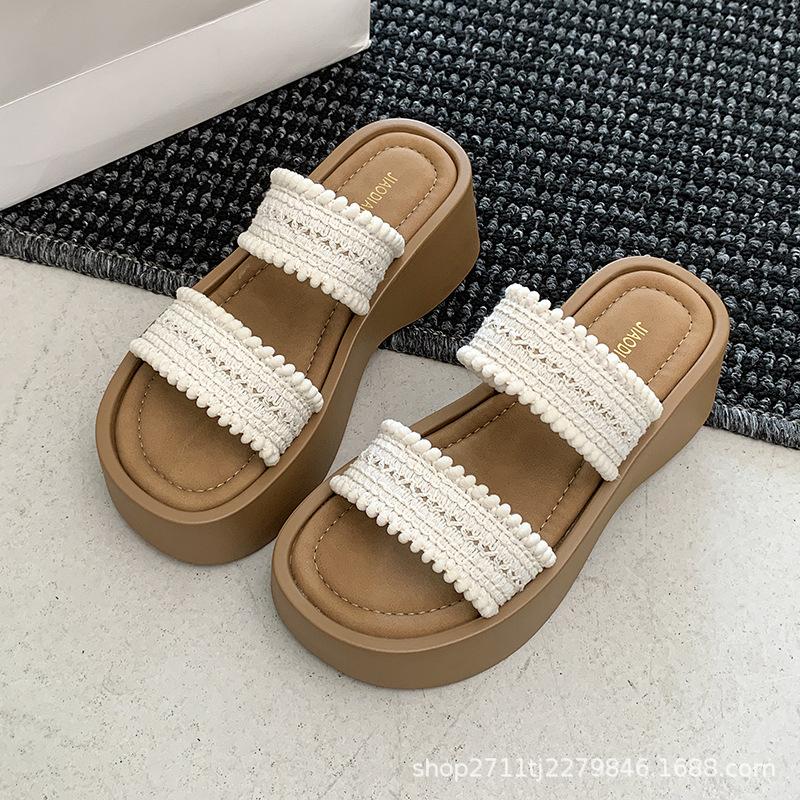 

2025 лето новые сандалии открытый носок слово на мягкой подошве повседневные дышащие шу один педаль для улицы ношения тапочки женская обувь 40