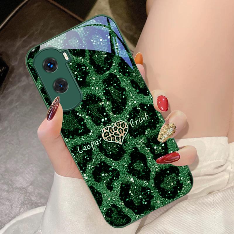 Leopard Spotted Love Green For Honor 200 90 8X 9X Pro Lite P50 P40 Nova 10 11i P60 Magic4 6 Mate 20 50 Tempered Glass Phone Case