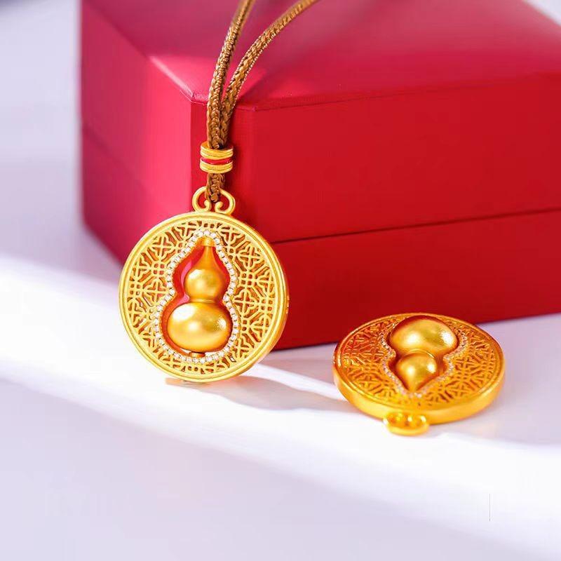 new in Chinese antique gold craftsm necklace Classical design hollowed out rotating gourd pendant wedding fine jewelry gift