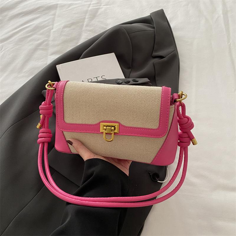 

2025 новый нишевый дизайн ретро маленькая квадратная сумка универсальная премиум текстура подмышечная сумка сумка через плечо сумка Maillard роза розовый