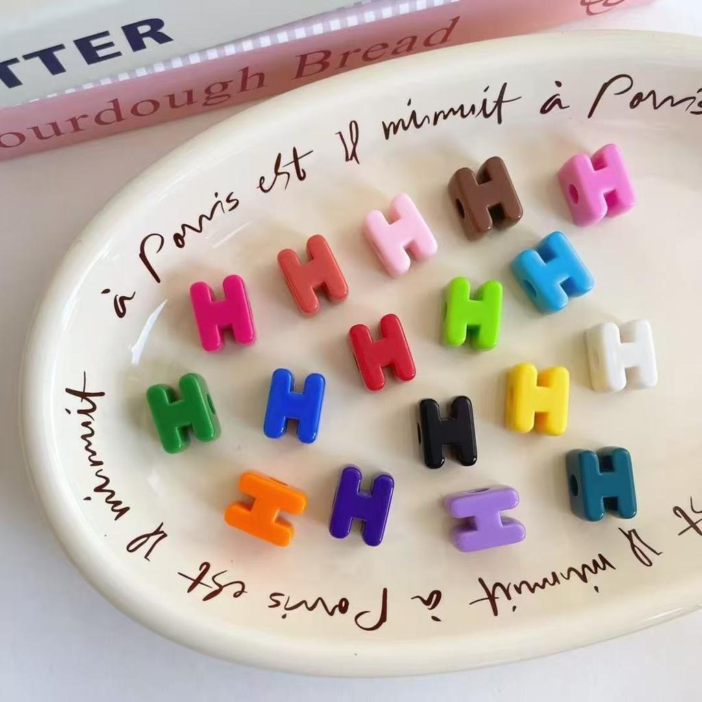 10 Stück/Los Bunte Englische Buchstabenperlen Für Schmuckherstellung DIY Dekoration Handykette Schlüsselanhänger Perlenstift Haaraccessoires