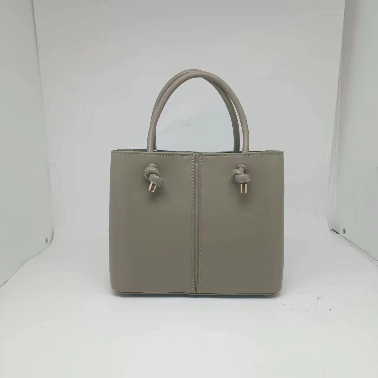 

Fashion versatile bucket bag Korean version of premium texture casual shoulder messenger bag niche black commuter handbag women