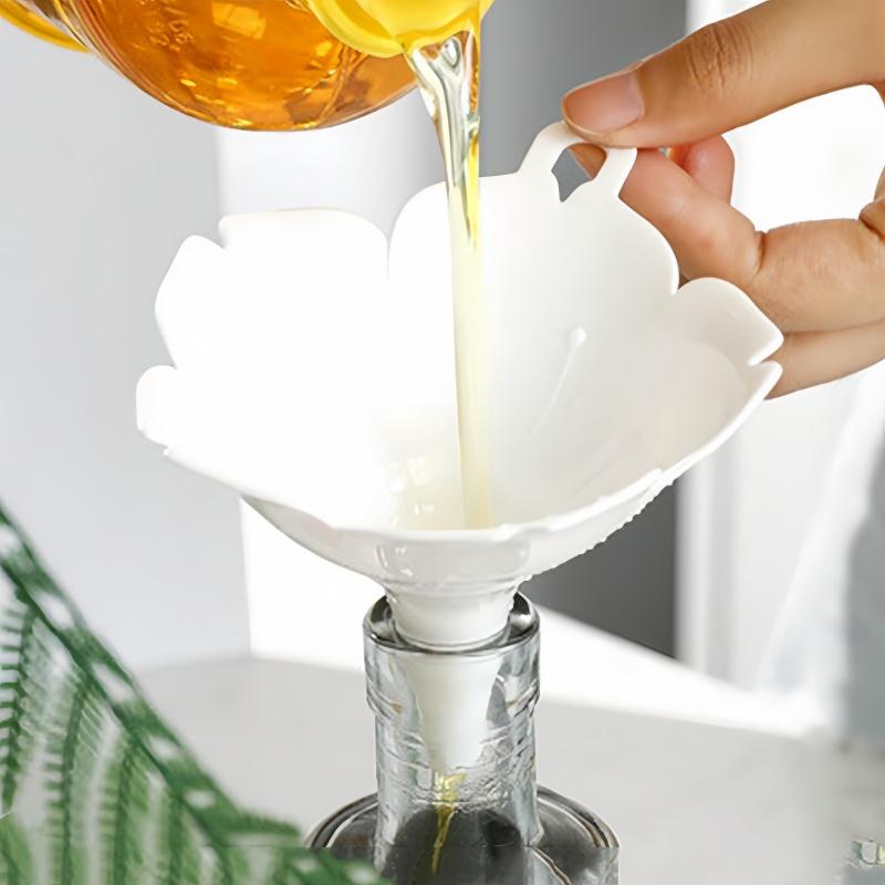 

1 шт. Кухонная воронка Sakura Прочный и легко моющийся пластик, Подходит для оливкового масла и приправ на домашней кухне Пластиковая воронка