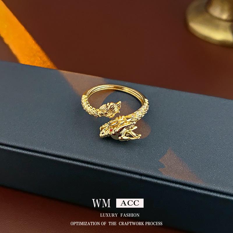 

Кольцо с настоящим гальваническим цирконием в форме дракона из настоящего золота, модный темперамент, кольцо на указательный палец, универсальный ретро-браслет золотой