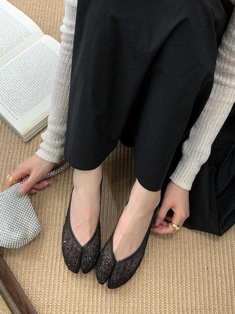 2025 Sommer neu~ Mesh Strass Ein-Pedal flachsohlige Zehentrenner Damenschuhe Schweinsfüße flachsohlige Damenschuhe