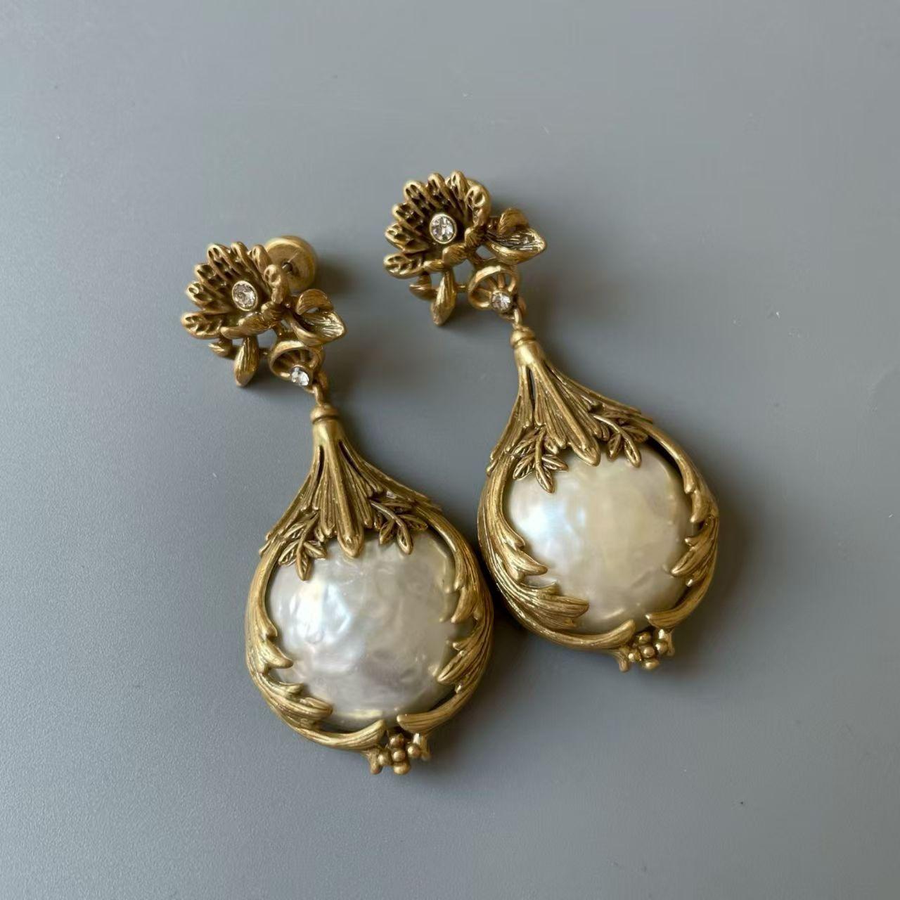 Винтажный дворцовый стиль винтажный средневековый темперамент набор колье и серег-гвоздиков легкая роскошь высококачественные серьги модные серьги