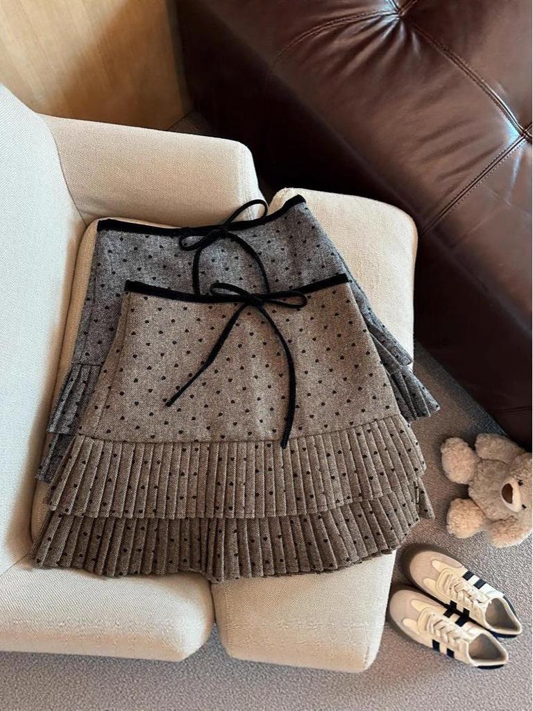 Gray Polka Dot Wool Blend A-Line Short Skirt for Women - Hip-Hugging, High-Waisted, Miu Style, Perfect for Autumn/Winter, Ideal with Boots.