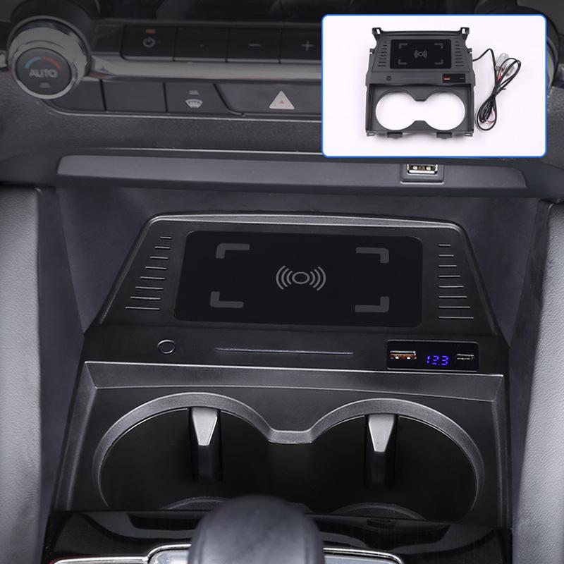 

2020 Mazda 3 Axela Wireless Charger Pad - 15W Fast Charging Yes