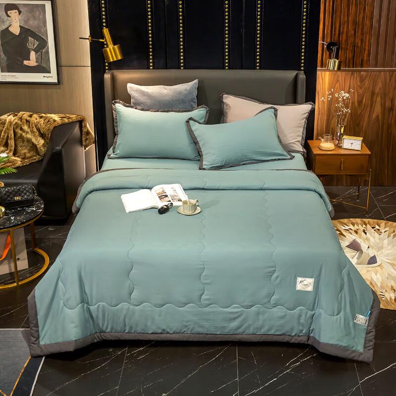 

Minimalist Solid Color Washed Summer Quilt