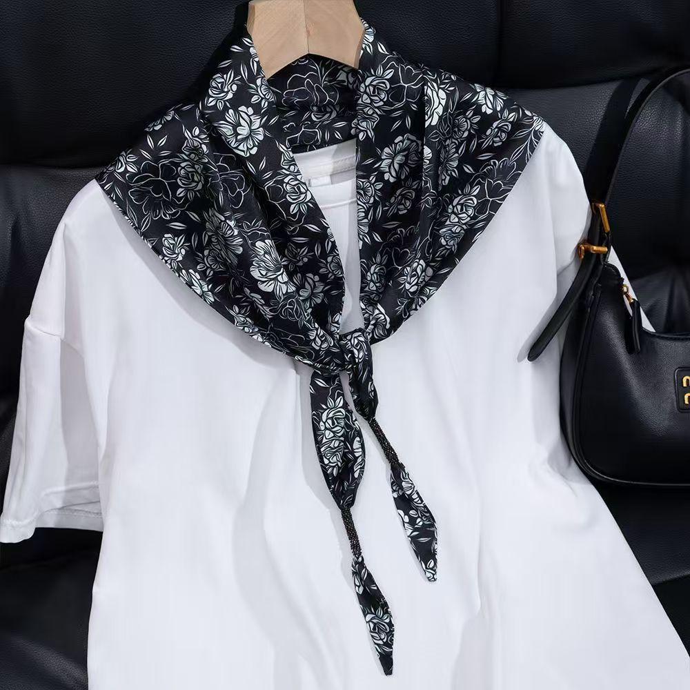New simulated silk triangle scarf women's cashew flower small shawl neck protection silk scarf scarf fashion versatile scarf