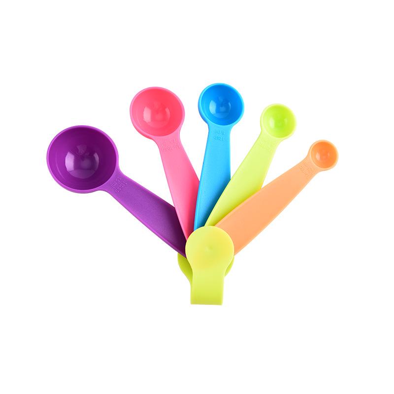 Buntes PP-Kunststoff Messbecher- & Löffelset für Küche, Backen & Kaffee