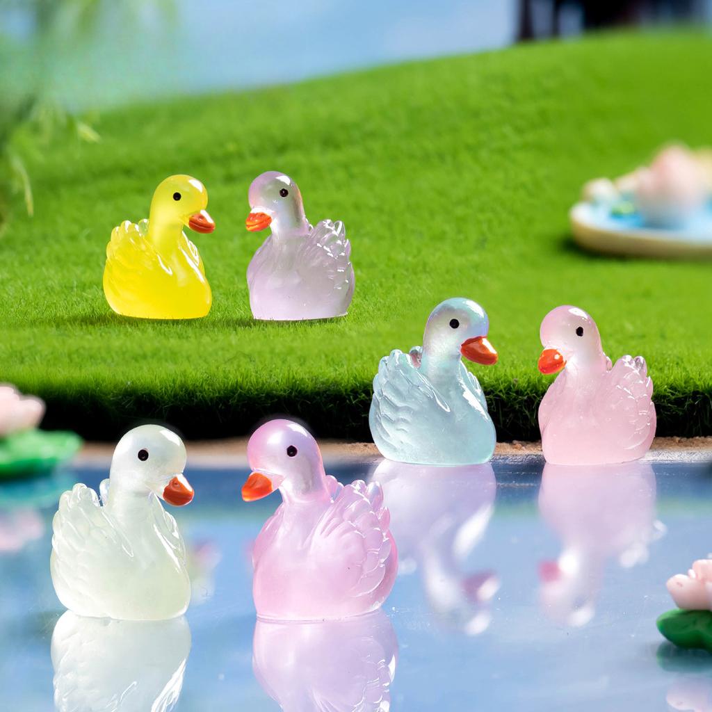 Micro Landscape Cartoon Cute Glow-in-the-dark Color Swan Animal Resin Decoration Diy Decorative Accessories Desktop Decoration