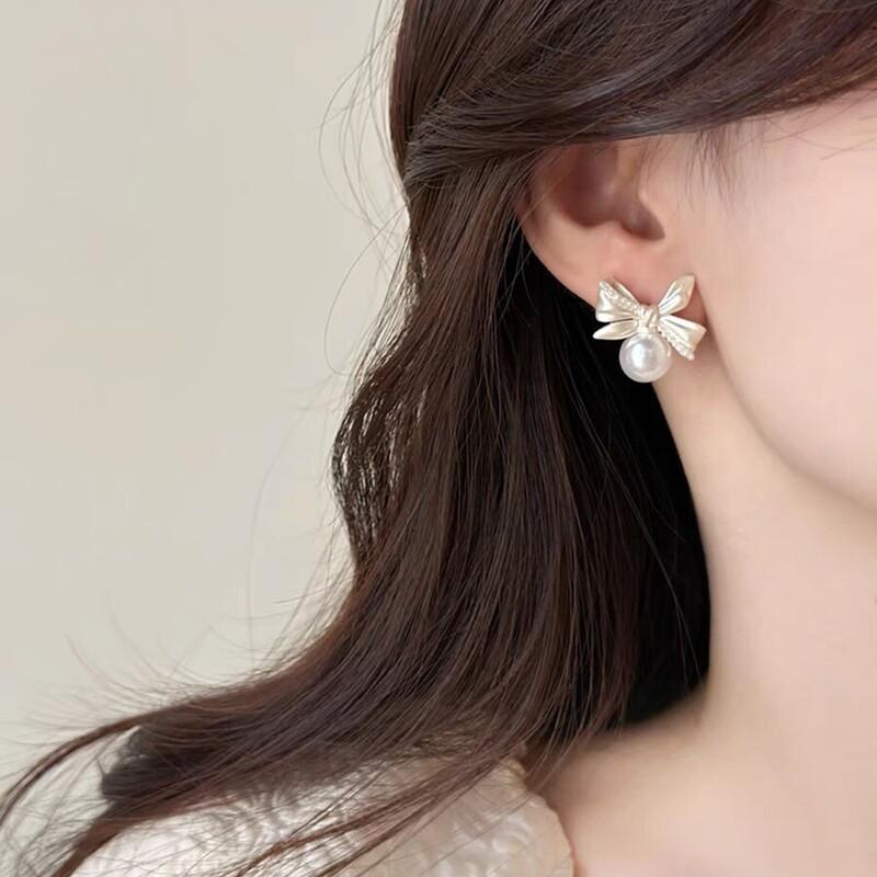 French Style Pearl Bowknot Earrings For Women Sweet Exquisite Irregular Bow Stud Earrings For Women Ear Buckle Party Holiday Jewelry Gifts