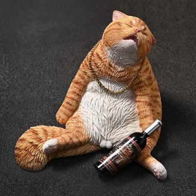 Creative Drunk Cat Ornament Automotive Interior Decoration Ornaments Simulated Cat Resin Sculpture Home Decoration Props 7x7cm
