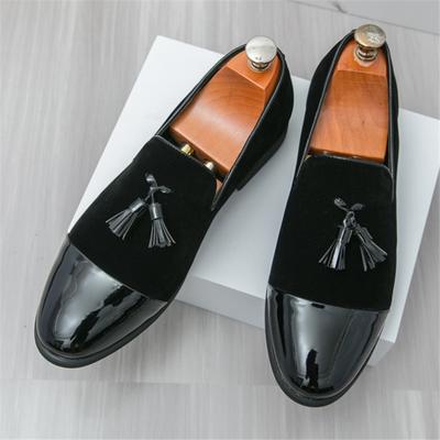 Mode Britischer Gentleman Quasten Slipper Neue Herren Spitzlackschuhe Männliche Designer Formale Hochzeitskleidung Homecoming Schuhe