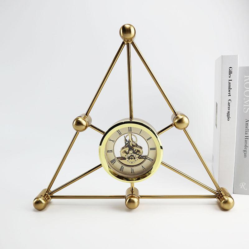 Personalized, Creative, Simple and Modern TV Cabinet, Metal Soft Furnishing Handicraft Display for Living Room Clock Stand