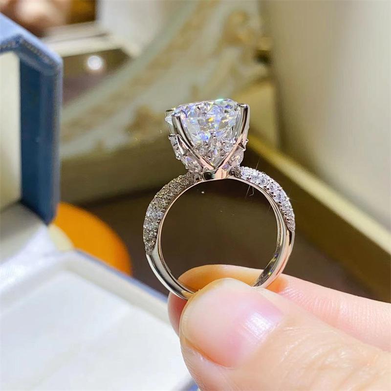 Luxury 5 Carat D Color Moissanite Women's Ring with Eight Hearts and Arrows Cut - European and American Style
