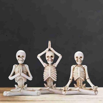 Meditační kostra socha a jógová kostra socha mini sada pryskyřičná řemeslná ozdoba halloweenská party dekorace stůl gotický